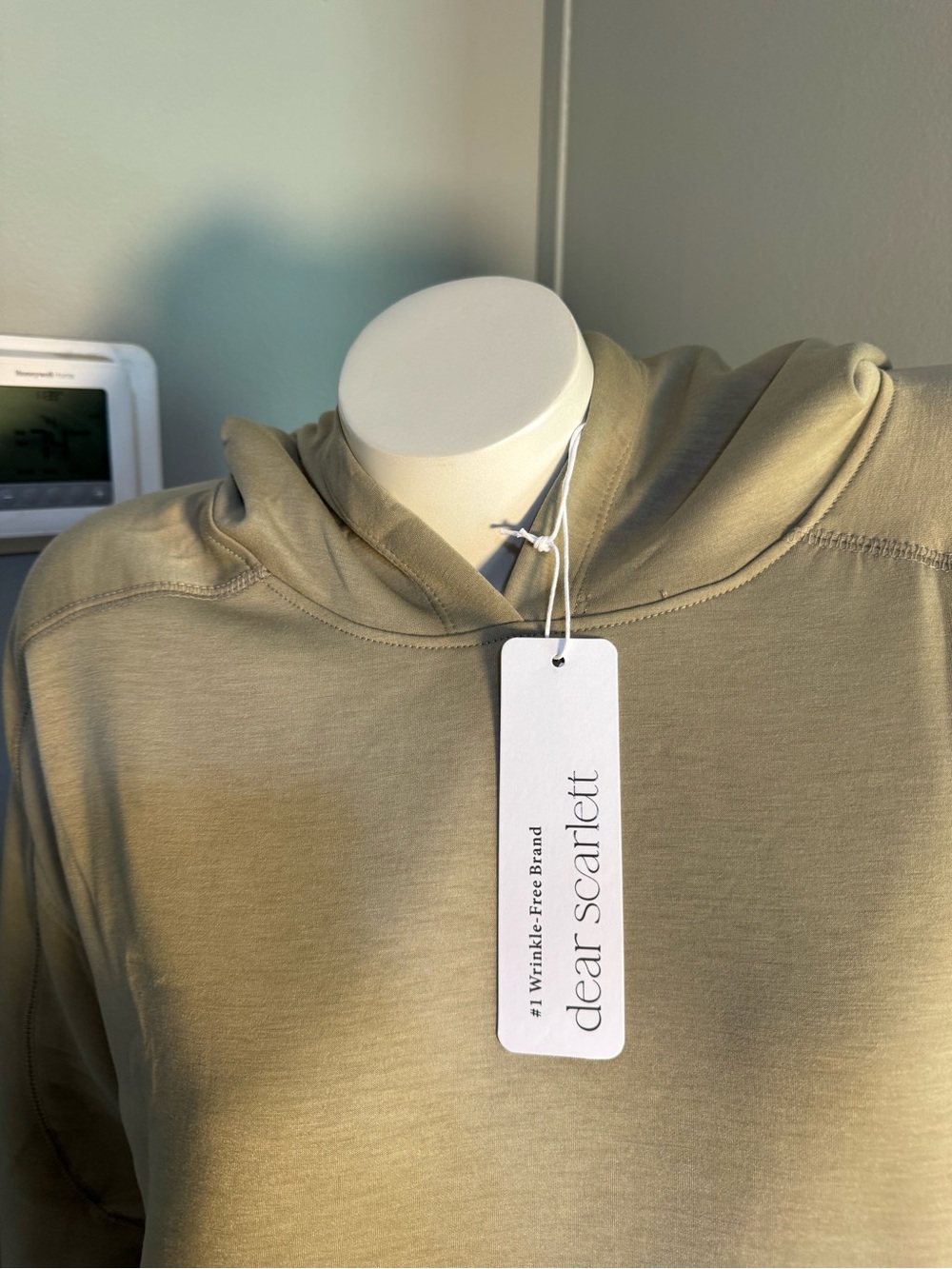 NWT Dear Scarlett Travel Olive Green Hoodie no fleece - Picture 7 of 7